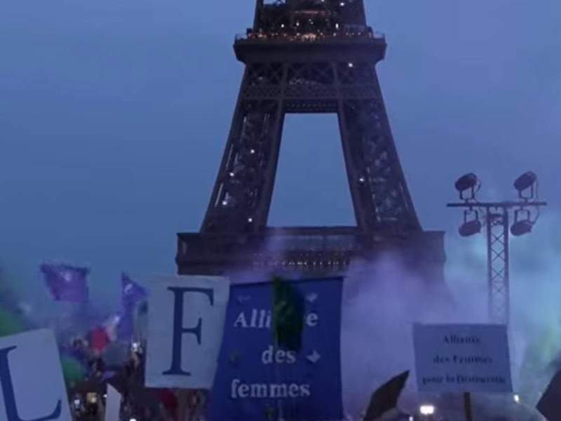 全球首例「墮胎權入憲」　法國會壓倒性通過　