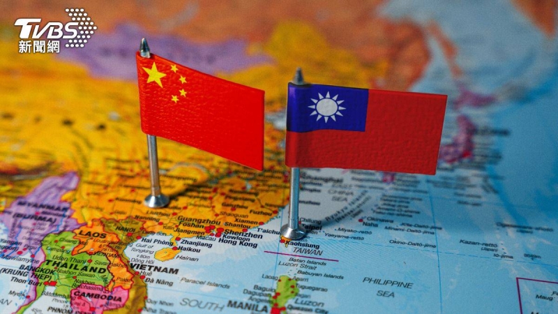 內政部新制上路！陸籍人士想在台定居　必須放棄中國護照