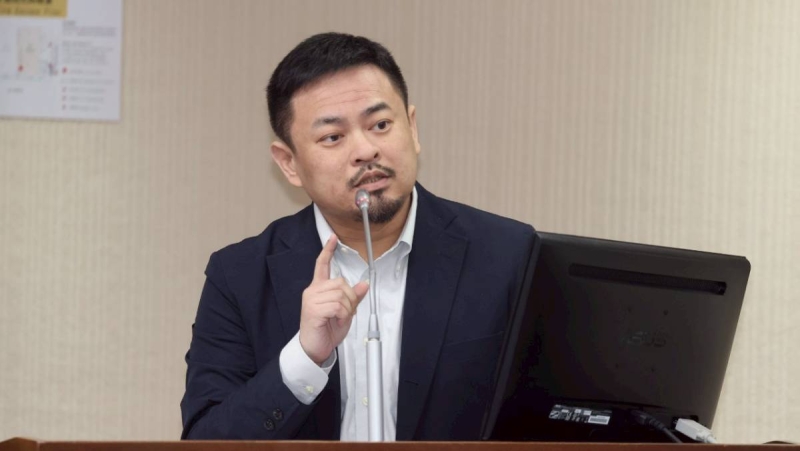 藍批羅景壬「就安基金」千萬補助涉弊 洪申翰：已啟動檢討開口合約程序