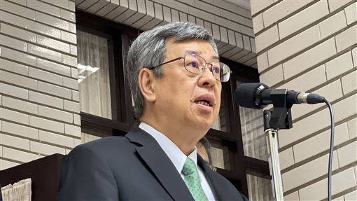 行政院長陳建仁誤認高端有決標公告疾管署致歉　但內容涉商業機密不公開