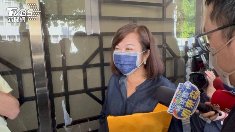 柯文哲案洩密源頭？基市副市長邱佩琳證稱：裴偉拿紙跟我對照金額