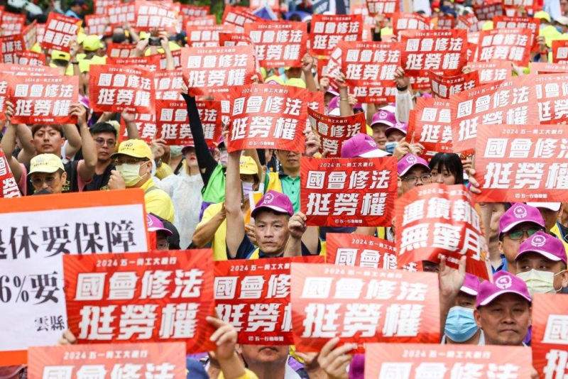 勞工喊話賴政府 勿讓台灣淪過勞功德之島