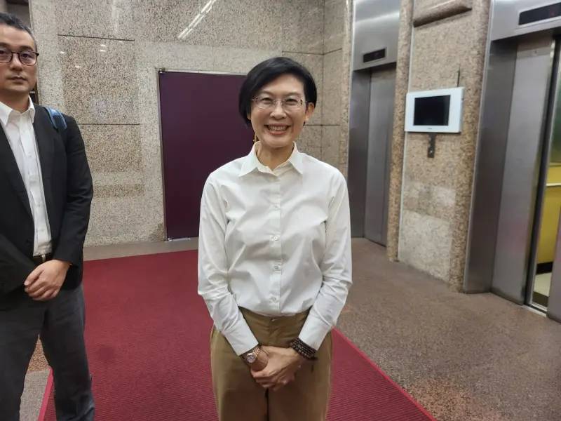 林岱樺喊老公對話流出！邱毅曝狠辣2目的
