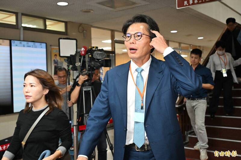 小姨高翬被爆料是凱思國際金主 葉耀元：黃國昌很難繼續裝死了