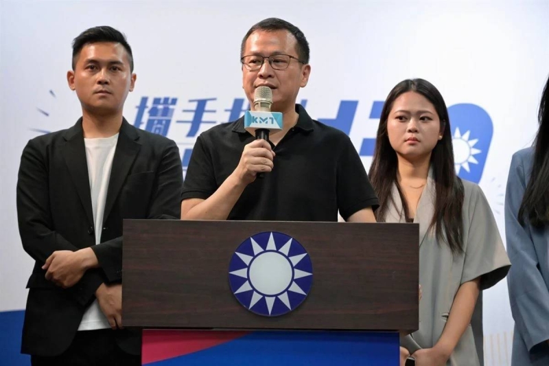 酸洪申翰0分部長　國民黨團轟「預言全落空」要求道歉下台