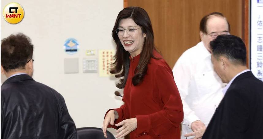 批1.25兆國防特別預算說不清、講不明　鄭麗文：拒絕黑箱商購與空白授權