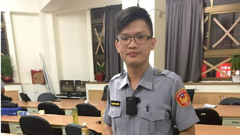 裝針孔偷拍女警還加入創意私房　信義分局警被訴