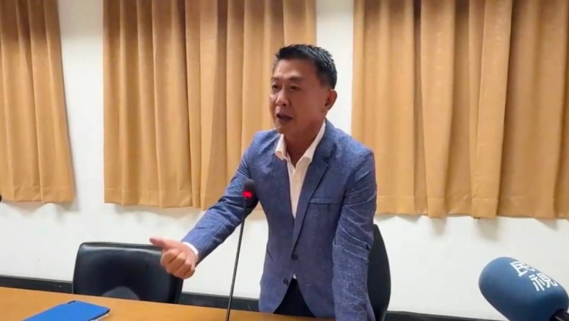 台電記者會不歡迎民代？許智傑遭曾文生「請出去」場面尬爆