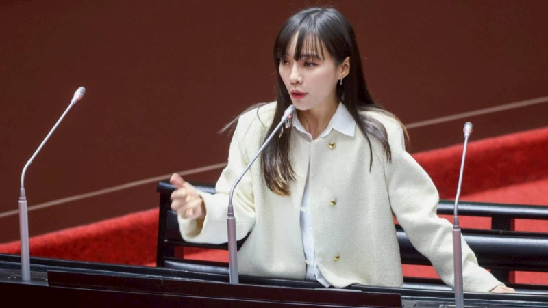 在黃捷臉書留言「X你老母」、「操你涎媽」！ 網友二審無罪定讞