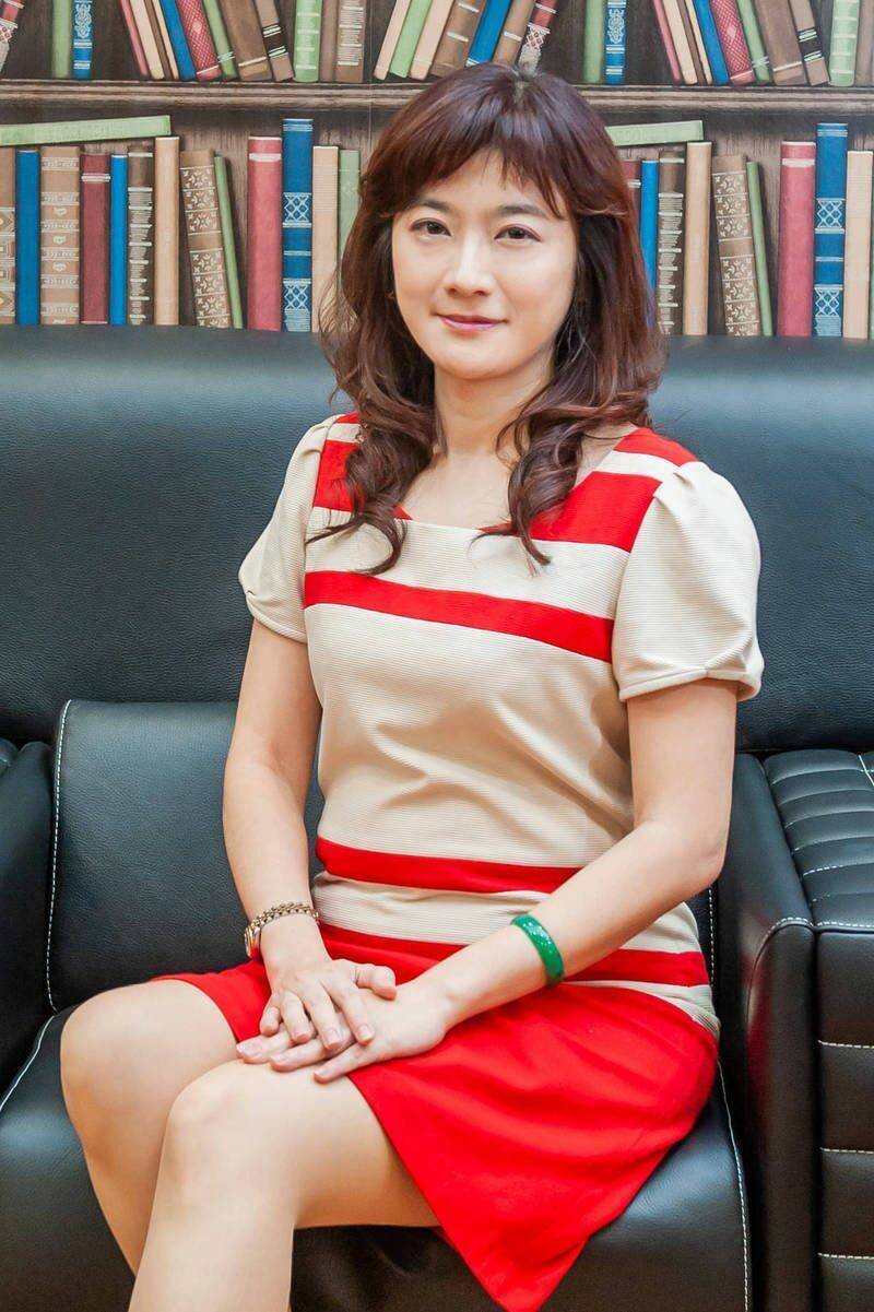 生技界美魔女遭違法拘提搜索 監察院糾正調查局、北檢