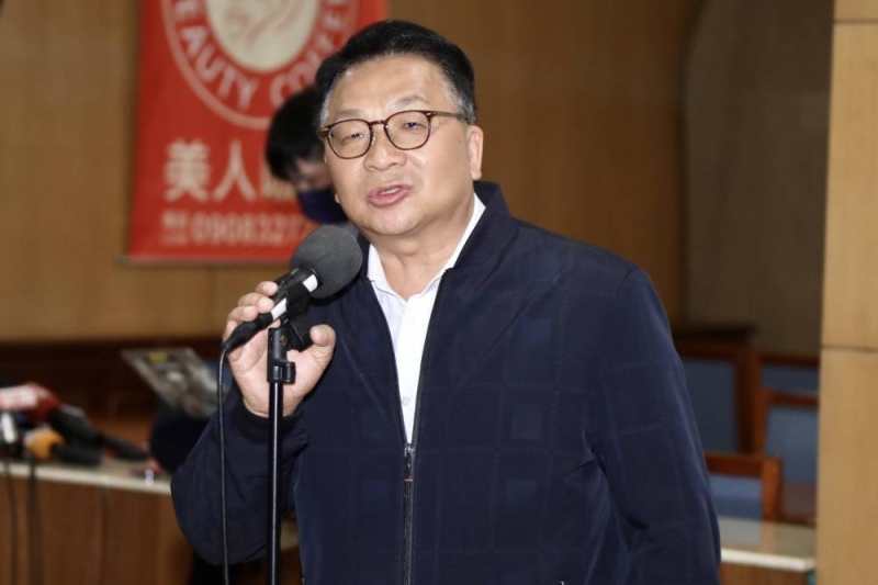 疑與「im.B」主嫌有800萬金流往來　前綠委陳歐珀遭收押禁見