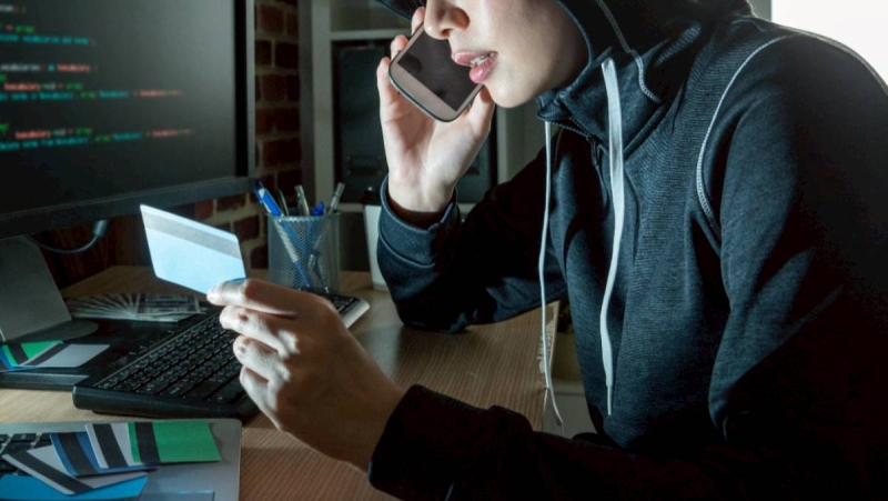 調查官淪詐團收簿手！痛哭認：我不謹慎　審判長吐槽：連國小生都懂