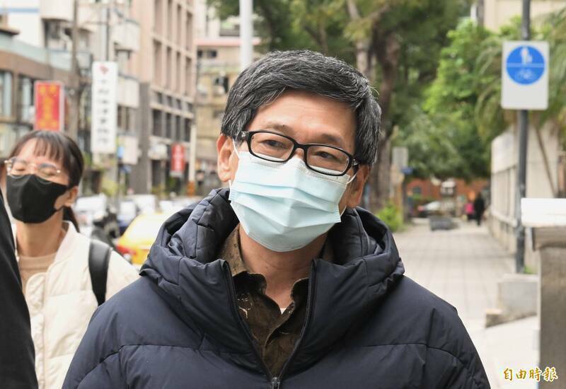 士院法官蔡明宏涉對女書記官強吸乳 法評會稱逾期不評鑑
