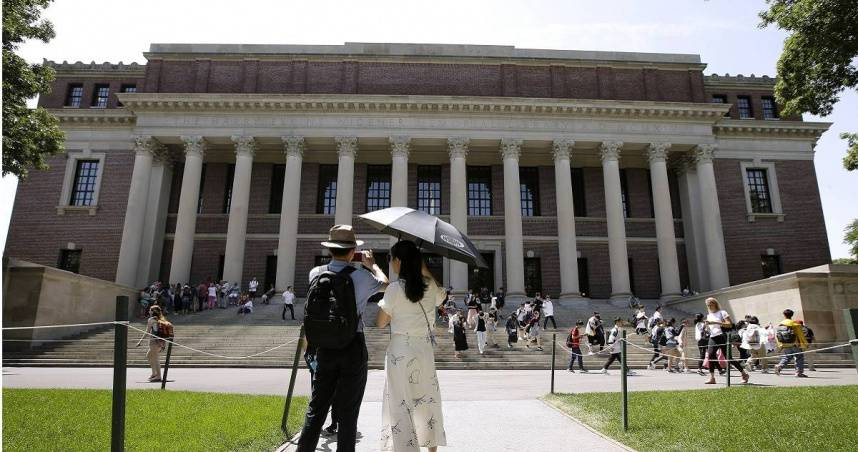 美聯邦法官作出裁定！阻止川普政府制裁哈佛大學國際學生