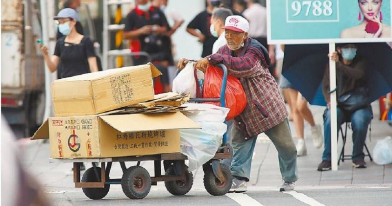 台灣貧富差距擴大！30年前16.8倍變66.9倍　學者指出原因
