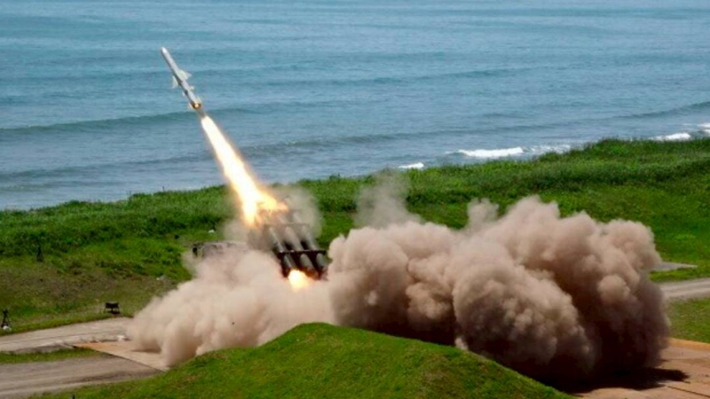遏制中國擴張！日本首度本土發射「88式地對艦飛彈」　居民憂加劇緊張