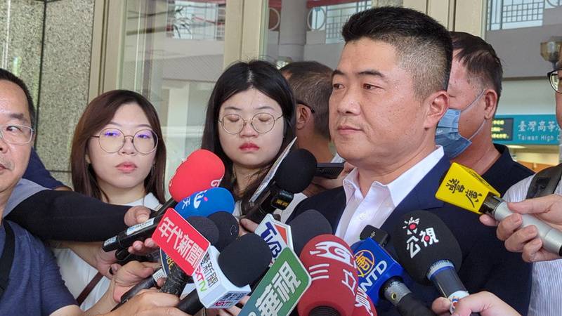 顏董代收代付表 成鐵證　顏寬恒二審仍判8年4月