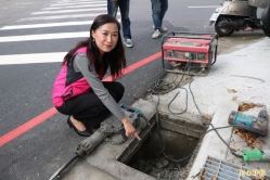 永康這路段逢雨必積水 議員會勘要求疏通側溝