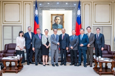 王定宇爆美智庫當面警告韓國瑜 徐巧芯痛批卑鄙 扭曲