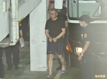 這次等到法官都退庭！柯文哲怒嗆檢察官「民進黨不會一直執政」