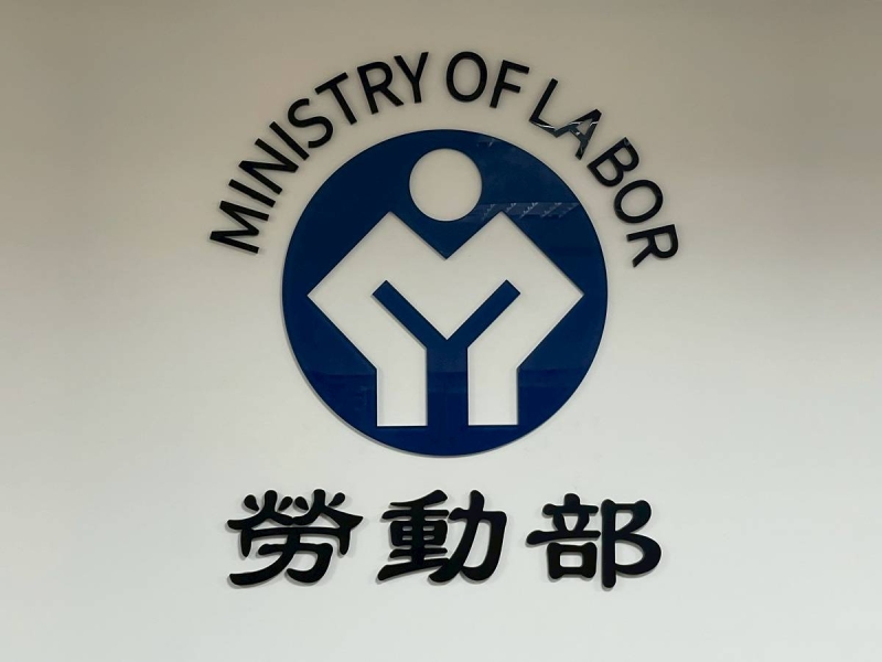 川普害的！　「3廠商訂單慘減」實施無薪假