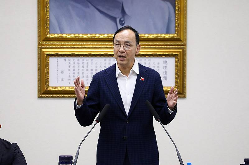 賴清德喊月薪5萬以下免稅 朱立倫諷：「萊爾校長」又來一次