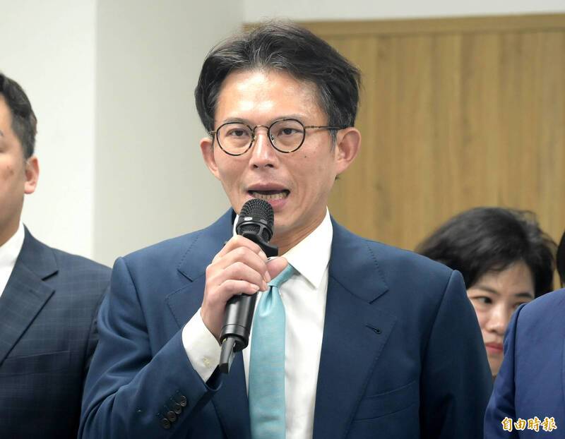 賴清德拋0到18歲每月5千 黃國昌：意識到民進黨少子化政策一塌糊塗