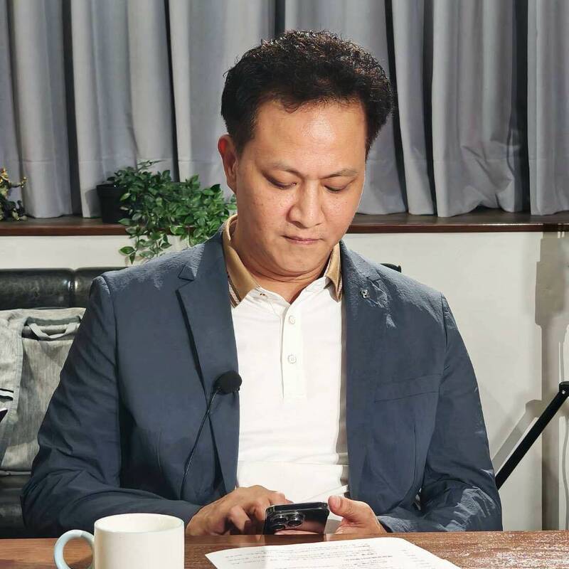 賴品妤酸「花錢養我」 邱鎮軍：持股可以監督 收錢才會嘴軟