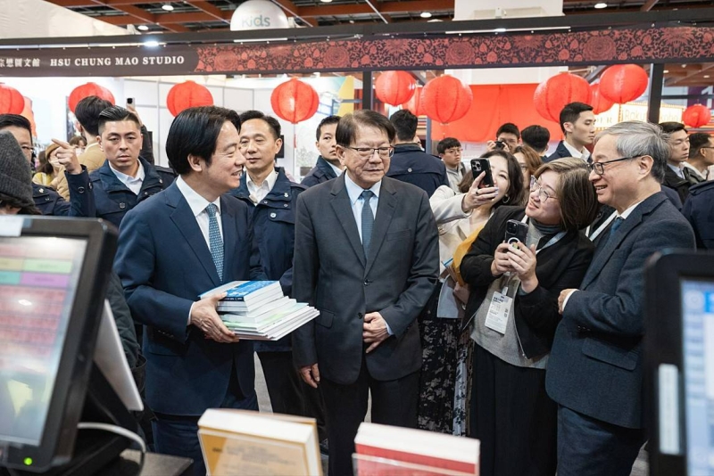不滿台北國際書展致詞稱「與其找好老師，不如找好書」　全教產要賴清德向全台教師道歉